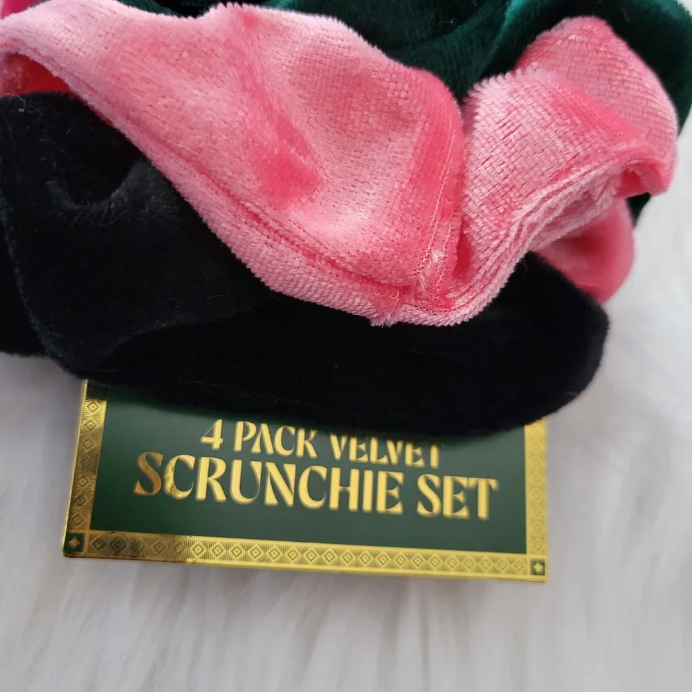Wicked Velvet Scrunchie Set